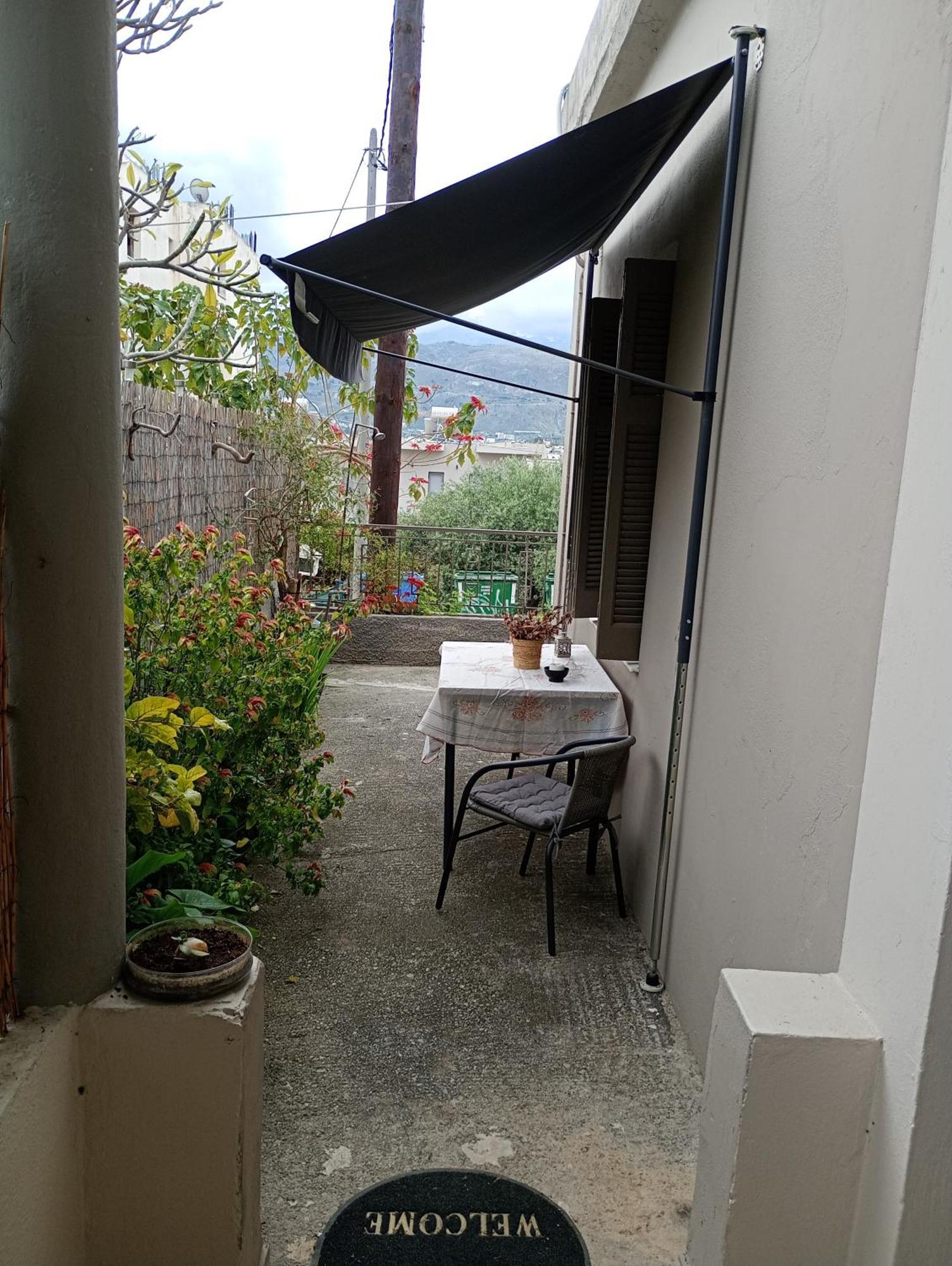 Πλήρως Ανακαινισμένη Μονοκατοικία. La Canea Esterno foto